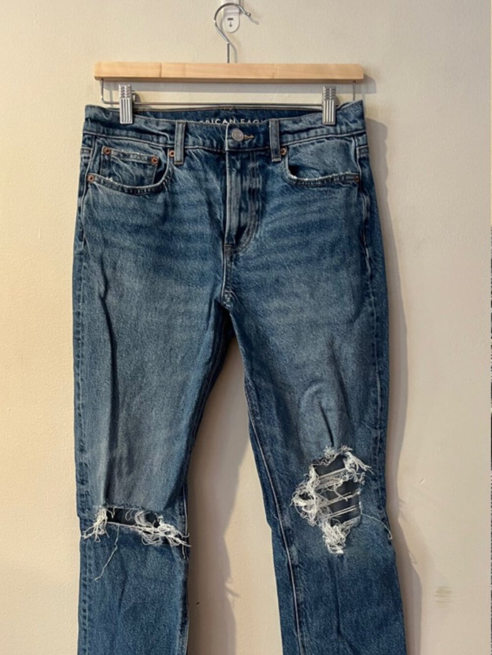 AE Distressed Jeans